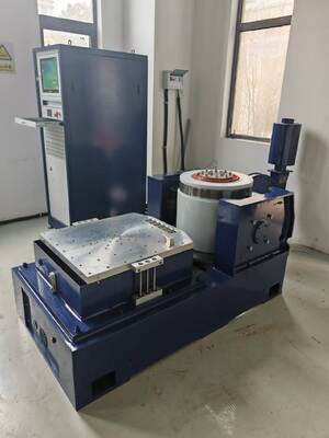 Prezzo buono Tester di Vibrazione Casuale ISTA ASTM D4169 con Forza di Picco di 2200 kgf, Frequenza 1-2600 Hz e Carico Utile di 800 kg in linea